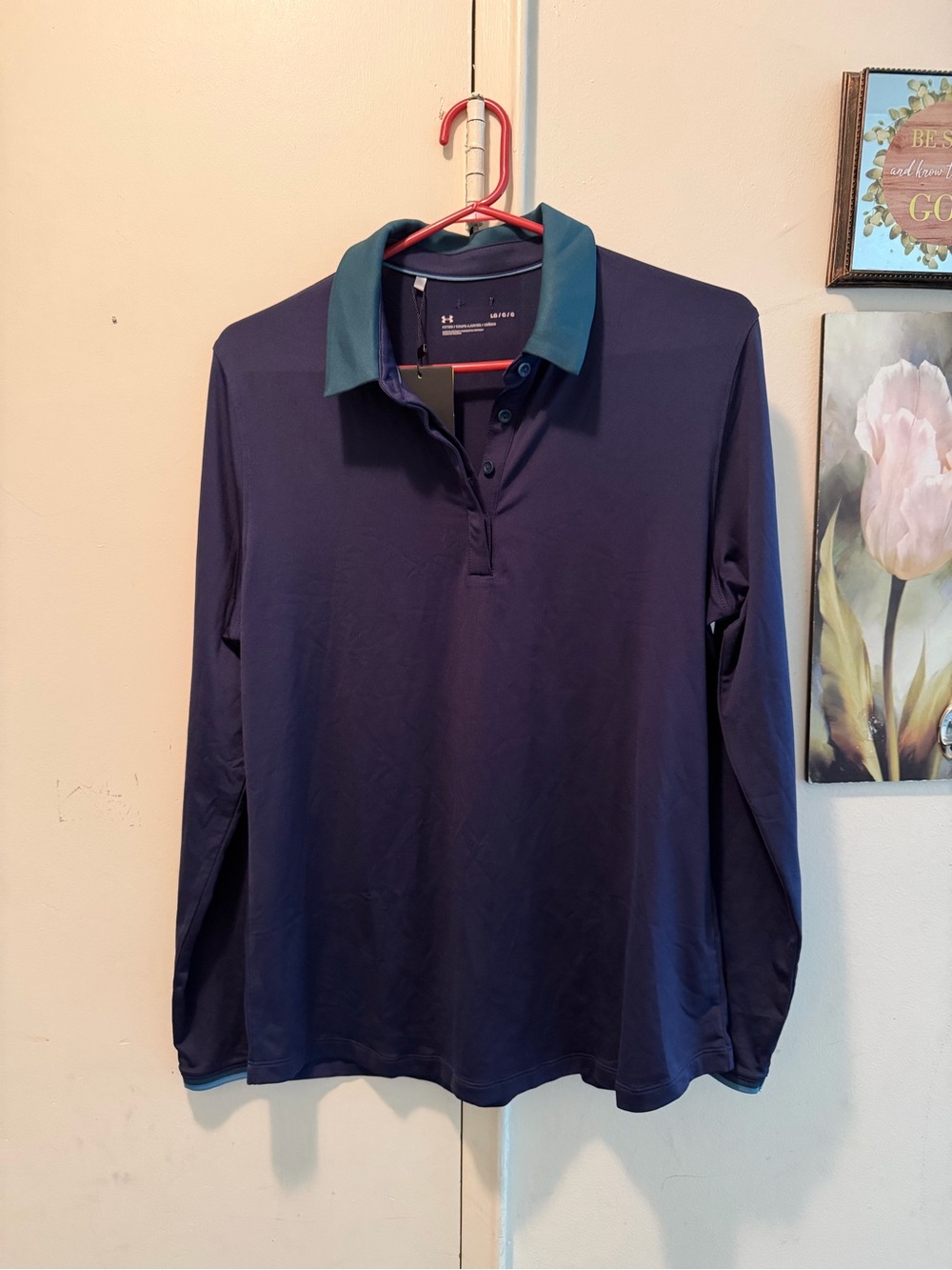 Under Armour WoMen’s Navy Long Sleeve Polo with Teal Collar large
